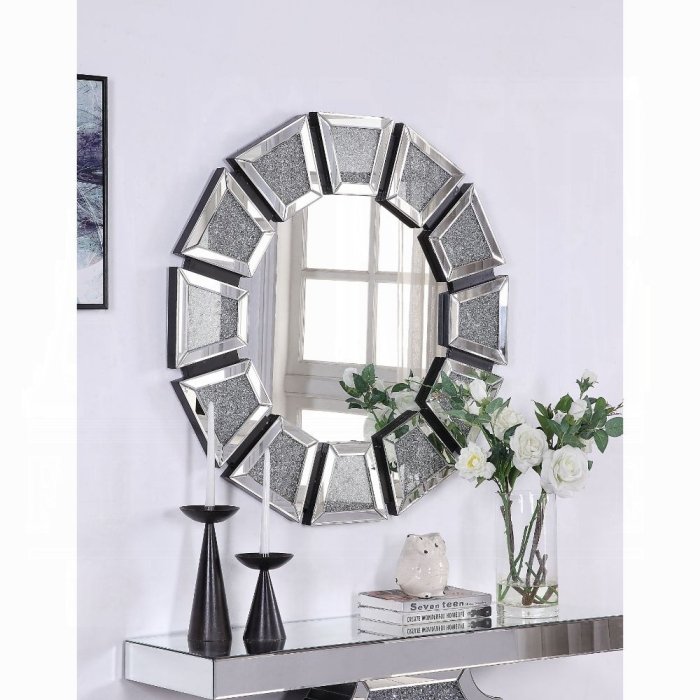 noralie accent mirror