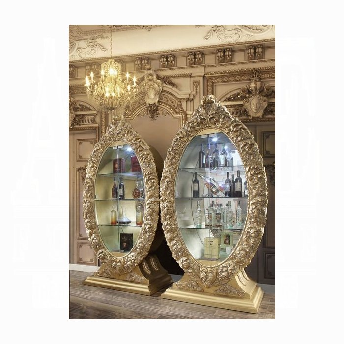 Seville Curio