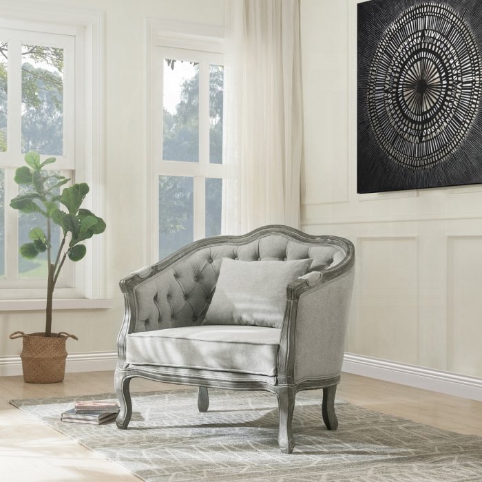 Samael Chair W/Pillow