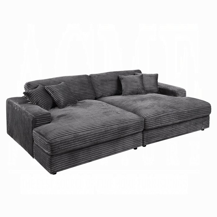 hilde chaise w/2 pillows hilde chaise w/2 pillows